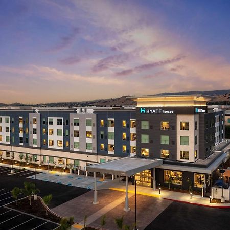 Hyatt House 瓦卡维尔 外观 照片