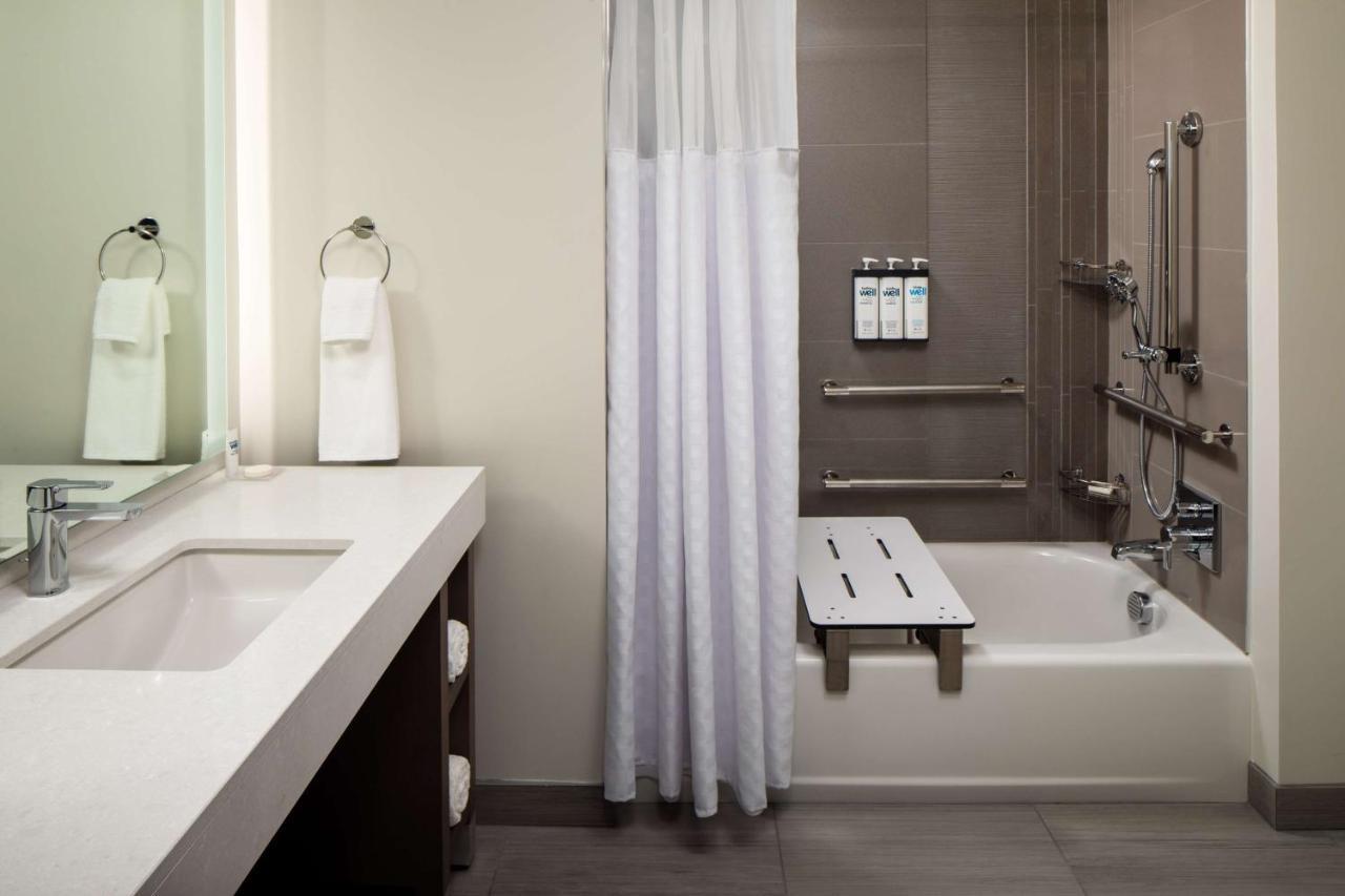 Hyatt House 瓦卡维尔 外观 照片