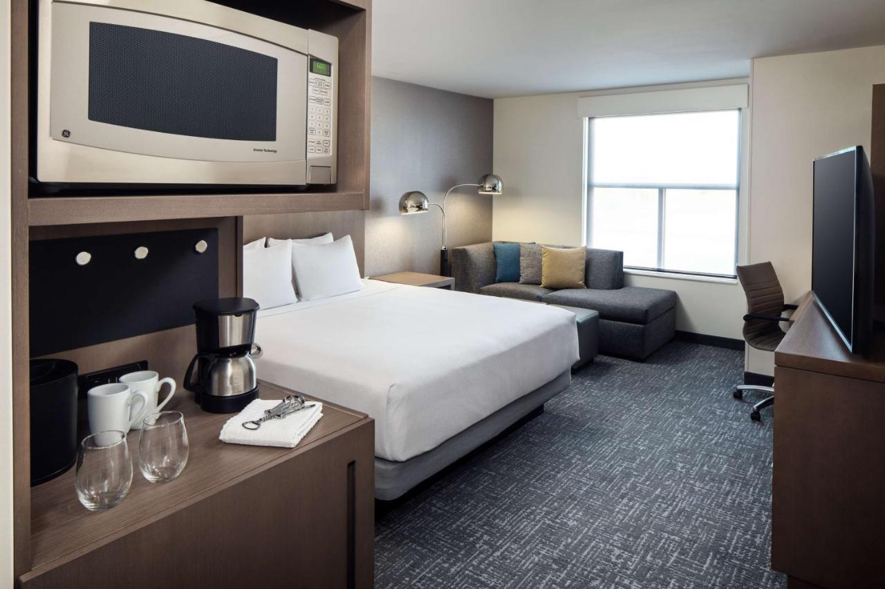 Hyatt House 瓦卡维尔 外观 照片