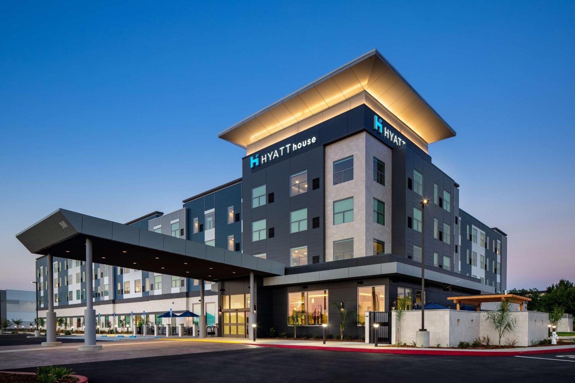 Hyatt House 瓦卡维尔 外观 照片